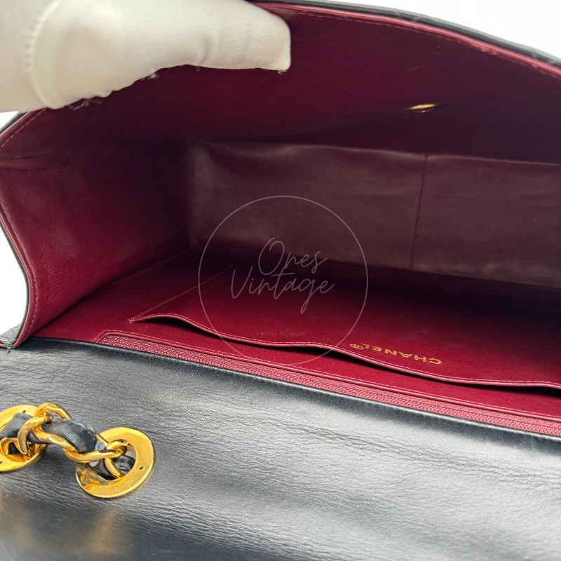 [Pre-owned] Chanel Black Calfskin Maxi Flap Bag-10