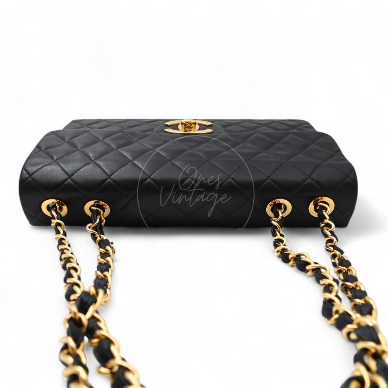 [Pre-owned] Chanel Black Calfskin Maxi Flap Bag-17