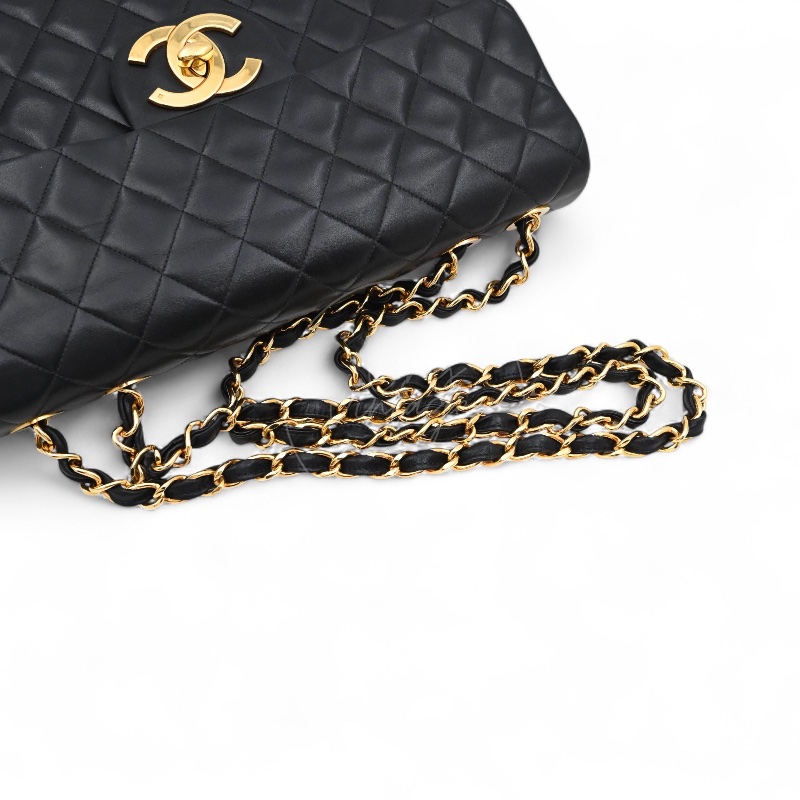 [Pre-owned] Chanel Black Calfskin Maxi Flap Bag-25