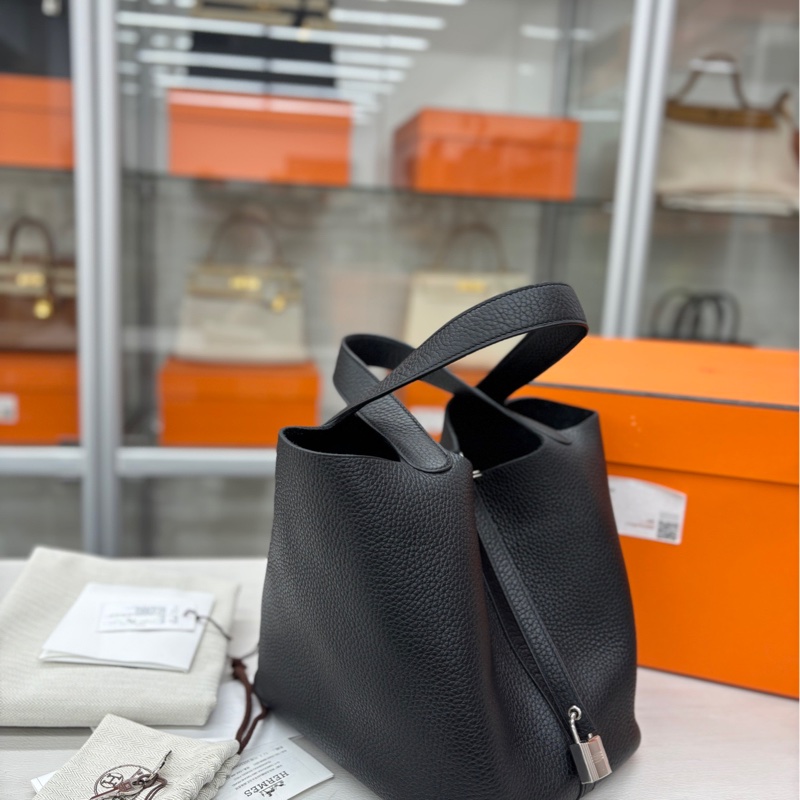 【閒置99新】Hermes 黑銀22菜籃子 U刻 tc 手提包-0