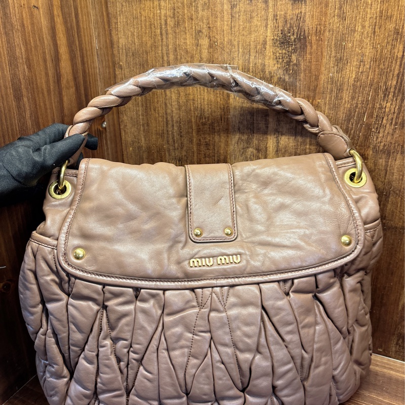 Miu Miu 真皮手提包-1