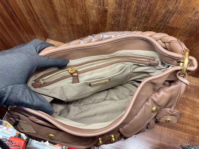 Miu Miu 真皮手提包-6