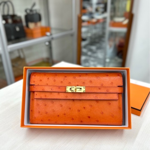 【98新】Hermes 橙色金扣鴕鳥皮Kelly長錢包 框M