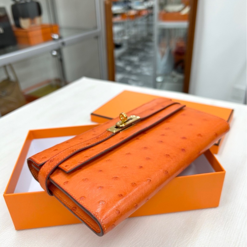 【98新】Hermes 橙色金扣鴕鳥皮Kelly長錢包 框M-4