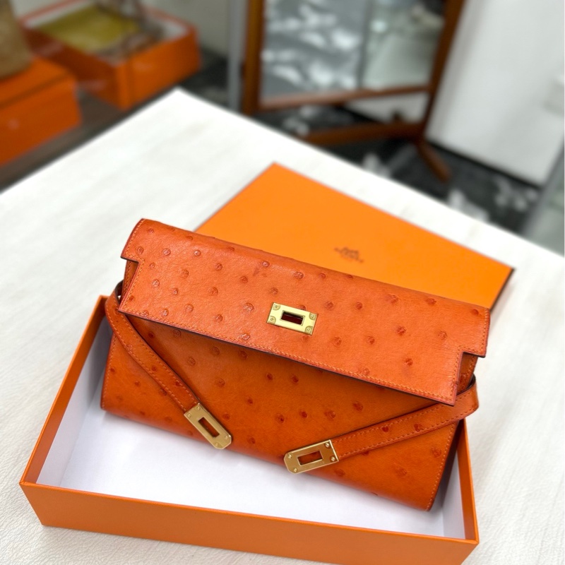 【98新】Hermes 橙色金扣鴕鳥皮Kelly長錢包 框M-6