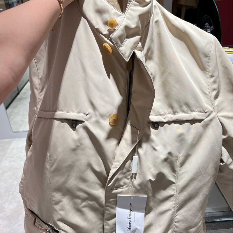 Salvatore Ferragamo男生大衣-3