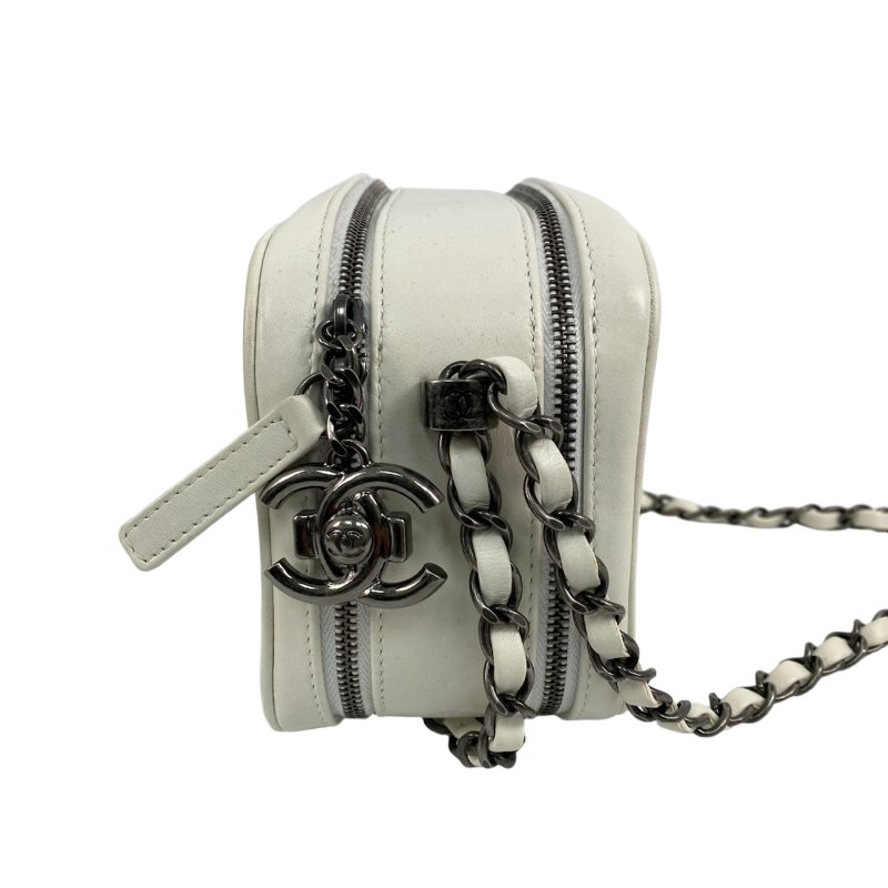 △ Chanel 香奈兒 White Lambskin Ruthenium-Finish Metal Camera Chain Shoulder Bag No.20 白色小羊皮鍍釕金屬鎖鏈肩背袋No.20 - 257026441-3