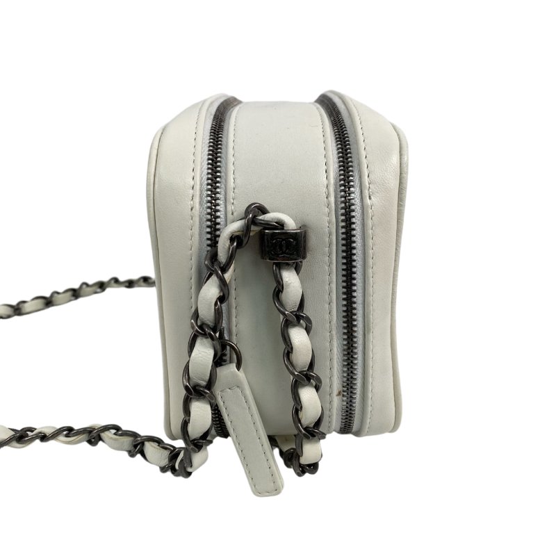 △ Chanel 香奈兒 White Lambskin Ruthenium-Finish Metal Camera Chain Shoulder Bag No.20 白色小羊皮鍍釕金屬鎖鏈肩背袋No.20 - 257026441-4