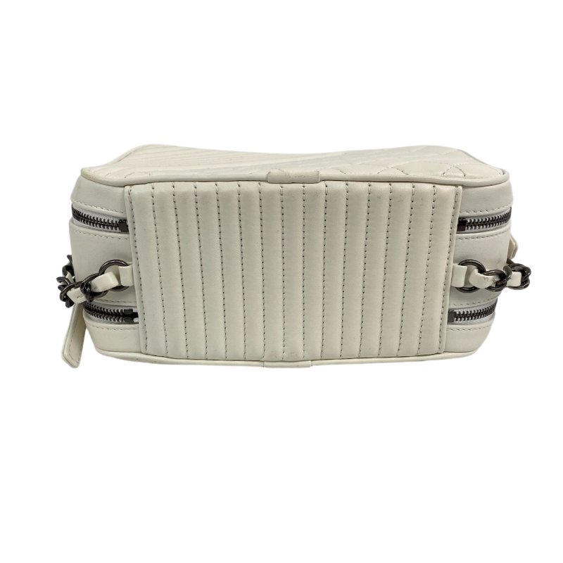 △ Chanel 香奈兒 White Lambskin Ruthenium-Finish Metal Camera Chain Shoulder Bag No.20 白色小羊皮鍍釕金屬鎖鏈肩背袋No.20 - 257026441-6