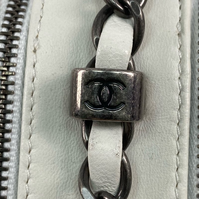 △ Chanel 香奈兒 White Lambskin Ruthenium-Finish Metal Camera Chain Shoulder Bag No.20 白色小羊皮鍍釕金屬鎖鏈肩背袋No.20 - 257026441-12