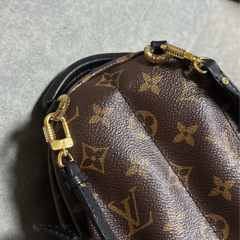 （台北微風購入） Louis Vuitton LV Palm Springs Mini 後背包小書包🎒-11