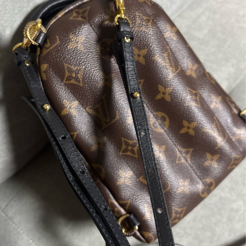 （台北微風購入） Louis Vuitton LV Palm Springs Mini 後背包小書包🎒-17