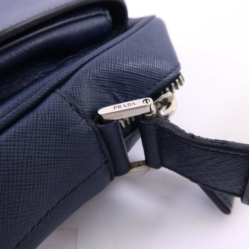 PRADA Saffiano皮革Shoulder Bag銀扣肩背袋-10