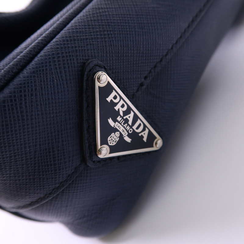 PRADA Saffiano皮革Shoulder Bag銀扣肩背袋-12