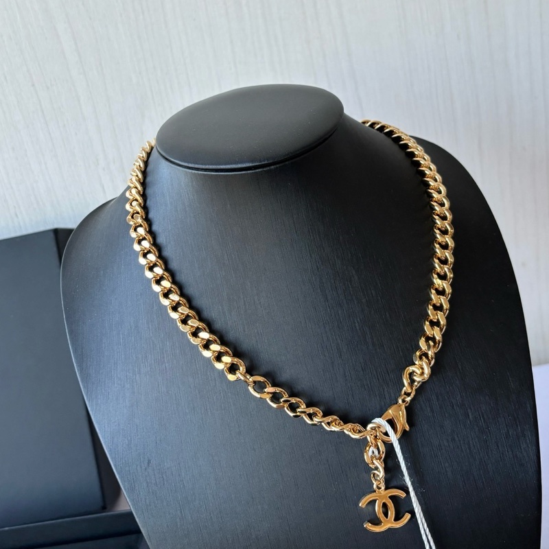【閒置】Chanel 22A高級手工坊 康鵬門牌項鍊-2