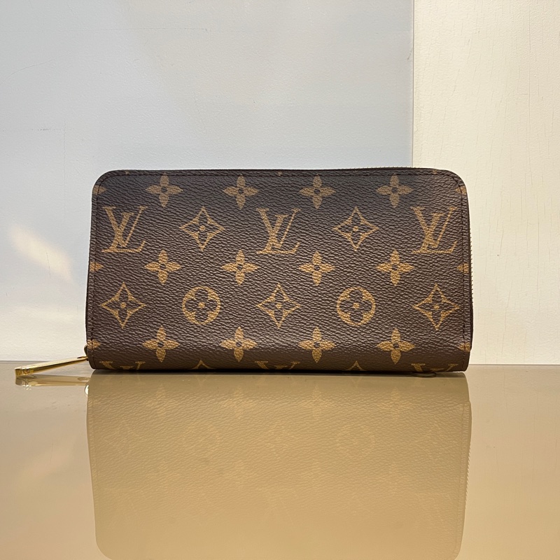 LV原花金釦12卡ㄇ拉長夾M42616-0