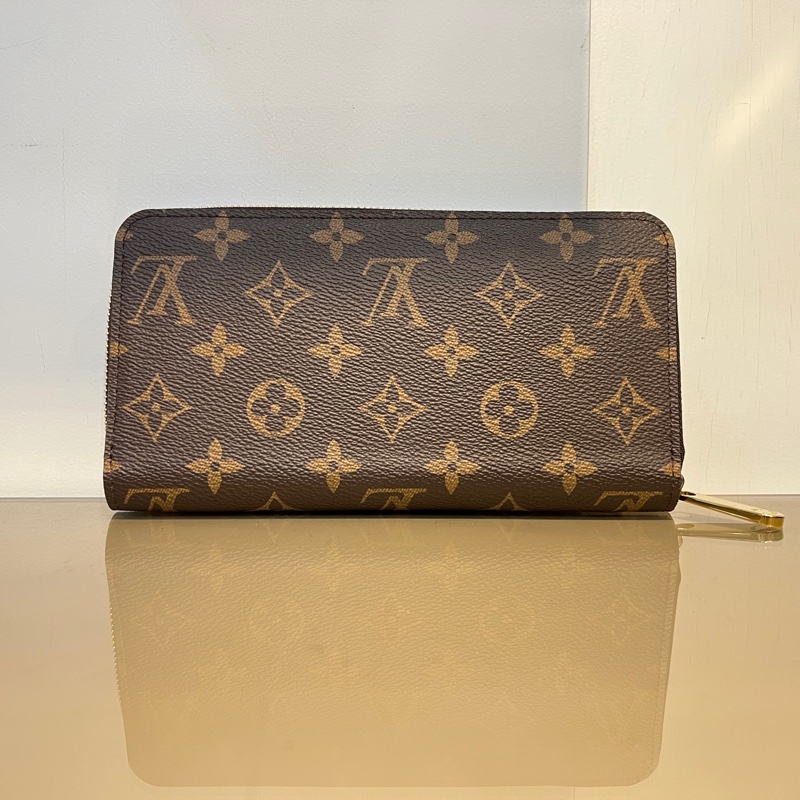 LV原花金釦12卡ㄇ拉長夾M42616-1