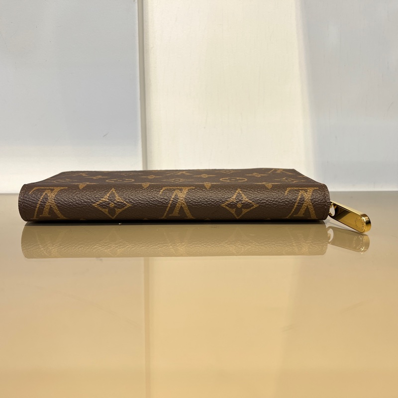 LV原花金釦12卡ㄇ拉長夾M42616-2