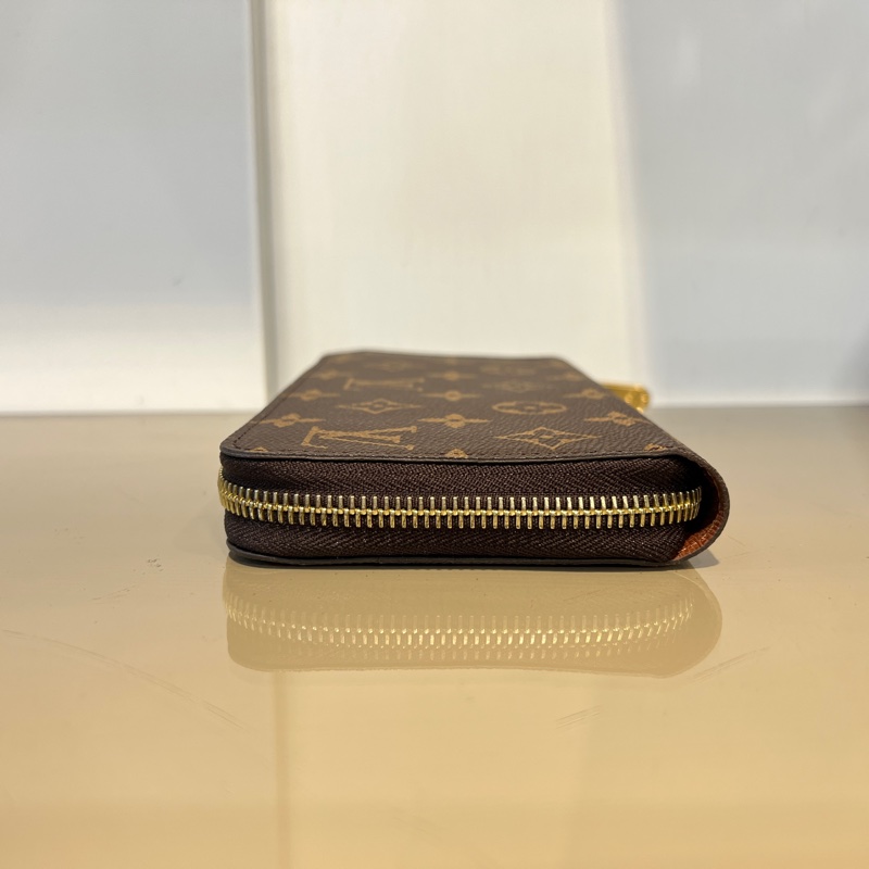 LV原花金釦12卡ㄇ拉長夾M42616-3