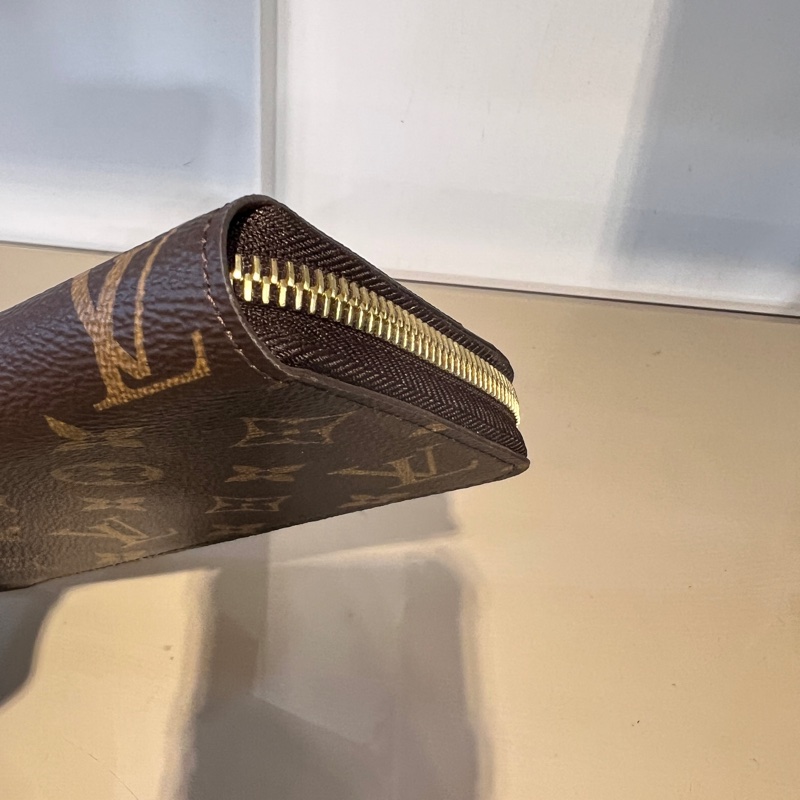 LV原花金釦12卡ㄇ拉長夾M42616-6