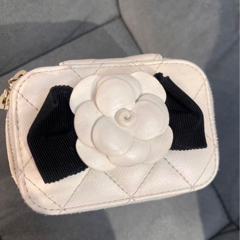 【97%新 ✨ 全網最低價】Chanel 白金小盒子 山茶花特別款-10