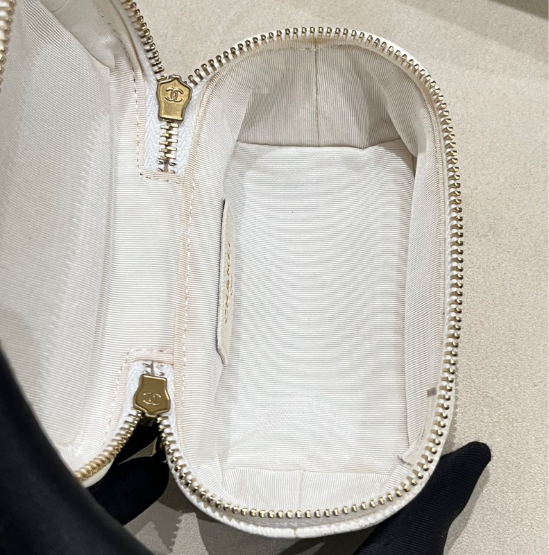 【95%新 ✨ 全網最低價】Chanel 荔枝皮白金小盒子-16