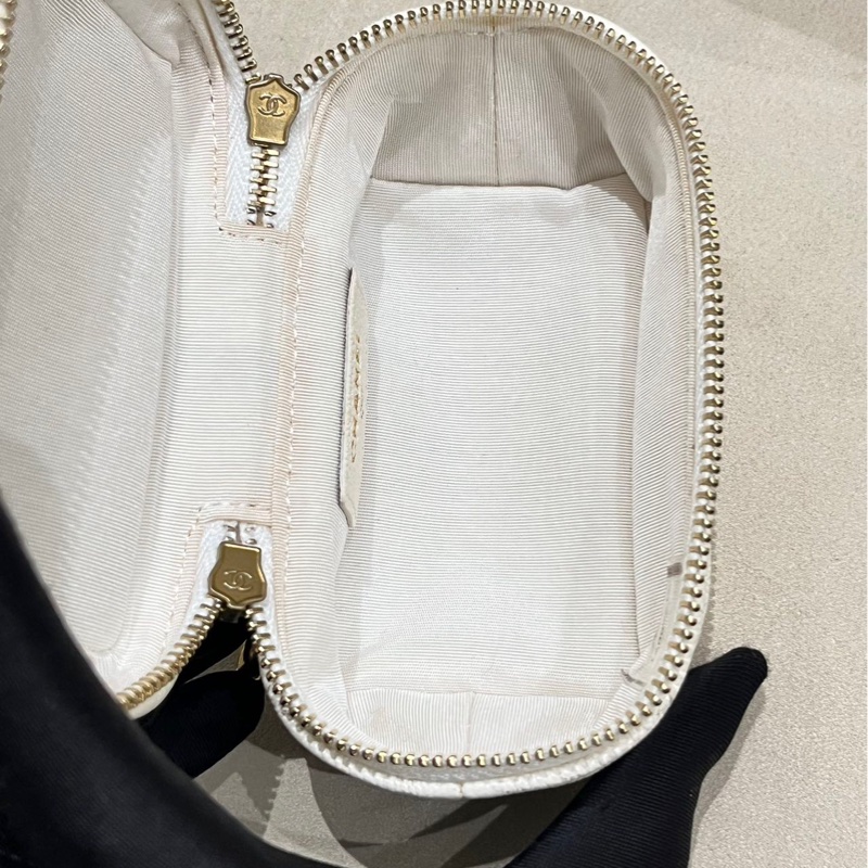 【95%新 ✨ 全網最低價】Chanel 荔枝皮白金小盒子-21