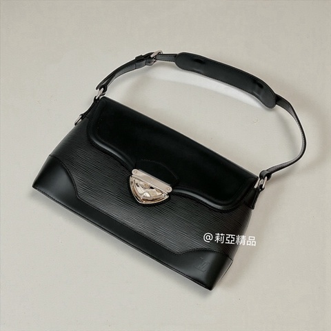 莉亞精品♡ LV 水波紋腋下包 黑 二手美品