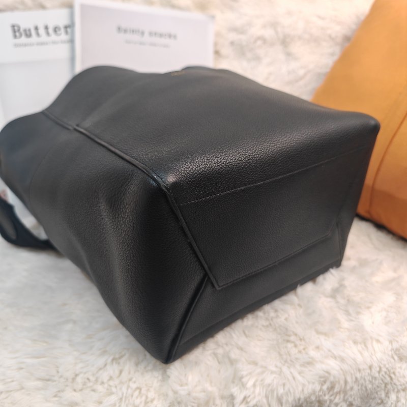 Celine Sangle 黑色荔枝牛皮 大號 水桶包-3