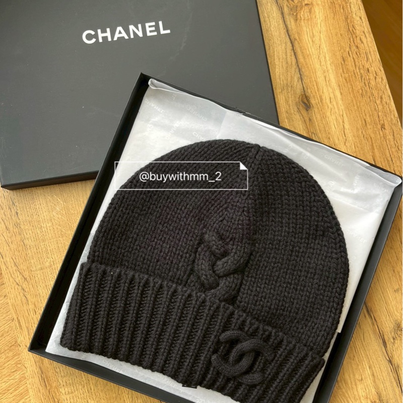 ⭐️賣場有滿額折扣⭐️香奈兒 最新秋冬款 黑色毛帽-1
