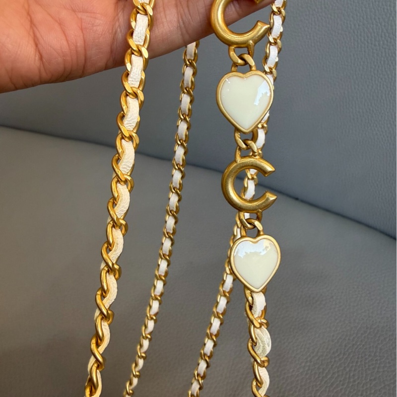 【95%新 ✨ 全網最低價】Chanel 22K白金羊皮琺瑯愛心長盒子 特別款-6