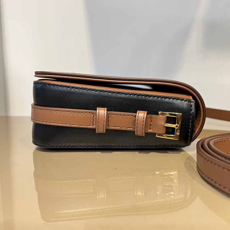 Burberry咖牛皮Grace金釦下蓋磁吸肩斜背包-3