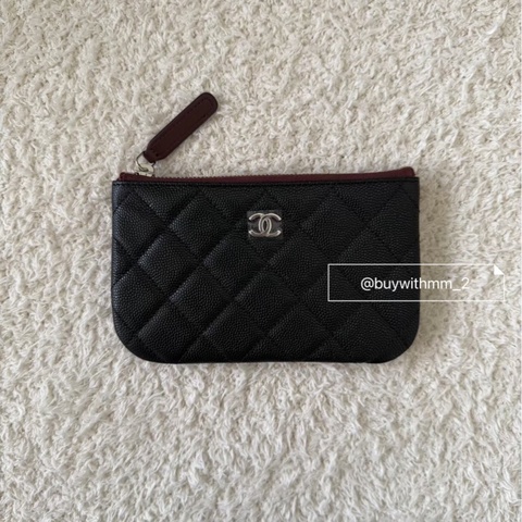 ⭐️賣場有滿額折扣⭐️香奈兒 黑色銀釦一字拉鏈零錢包