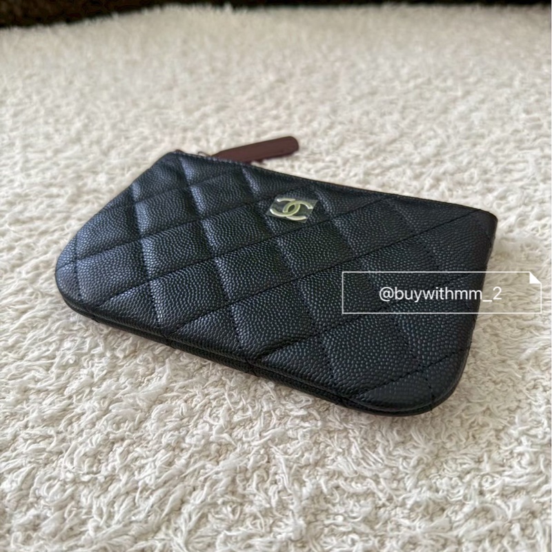 ⭐️賣場有滿額折扣⭐️香奈兒 黑色銀釦一字拉鏈零錢包-1