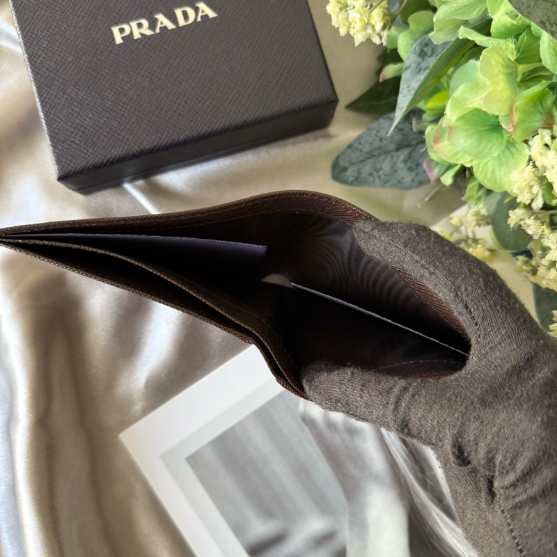 三角牌LOGO防刮牛皮對開短夾(咖啡色)-6