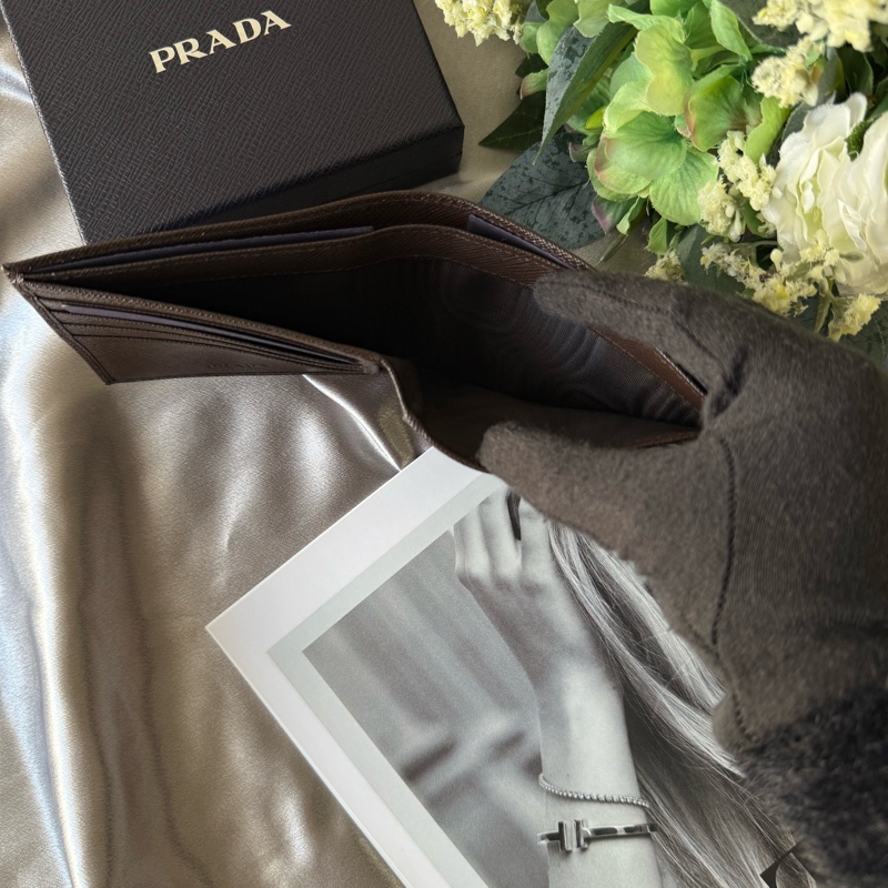 三角牌LOGO防刮牛皮對開短夾(咖啡色)-7