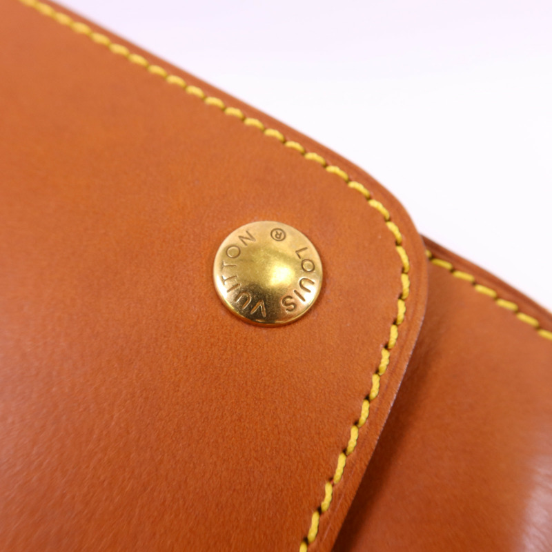 LOUIS VUITTON Nomad皮革Nomad Negev金扣手挽袋-10