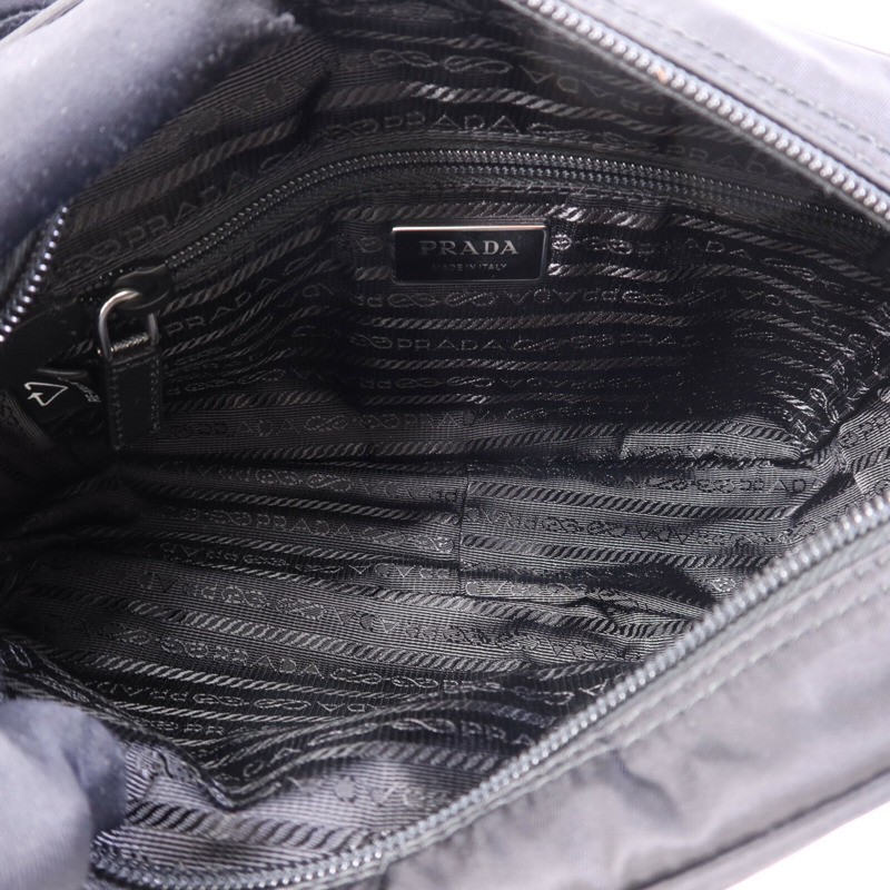 PRADA 尼龍Shoulder Bag銀扣肩背袋-4