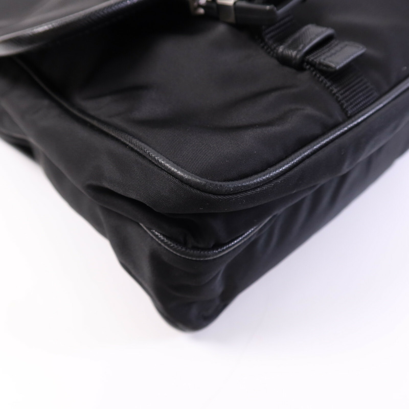 PRADA 尼龍Messenger Bag銀扣肩背袋-10