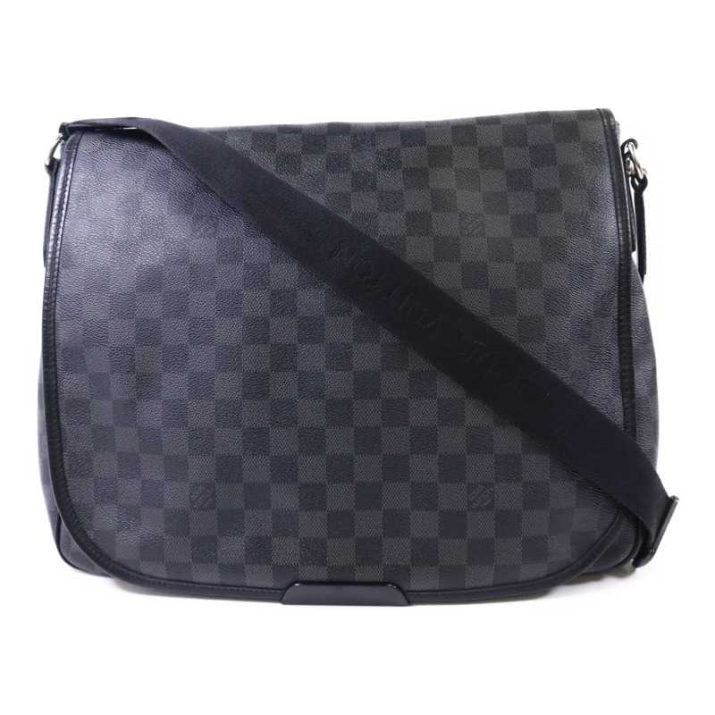 LOUIS VUITTON Damier Graphite Daniel GM銀扣肩背袋-0