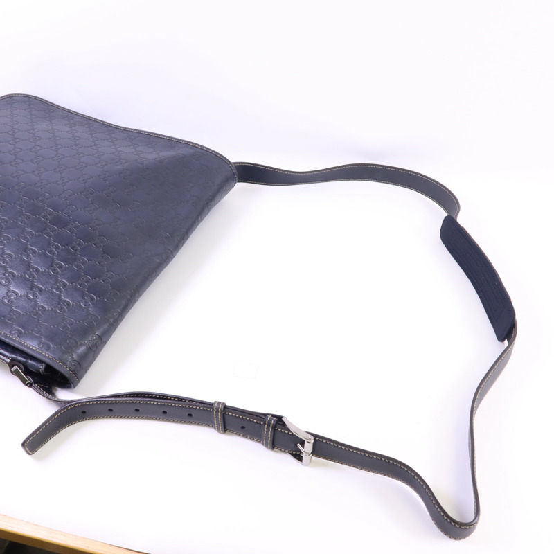 GUCCI 牛皮皮革Messenger Bag銀扣肩背袋-4