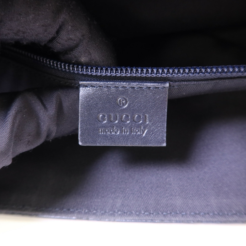 GUCCI 牛皮皮革Messenger Bag銀扣肩背袋-6