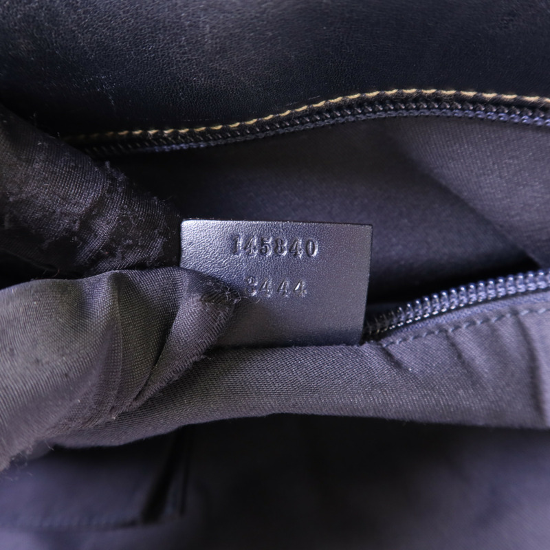 GUCCI 牛皮皮革Messenger Bag銀扣肩背袋-7