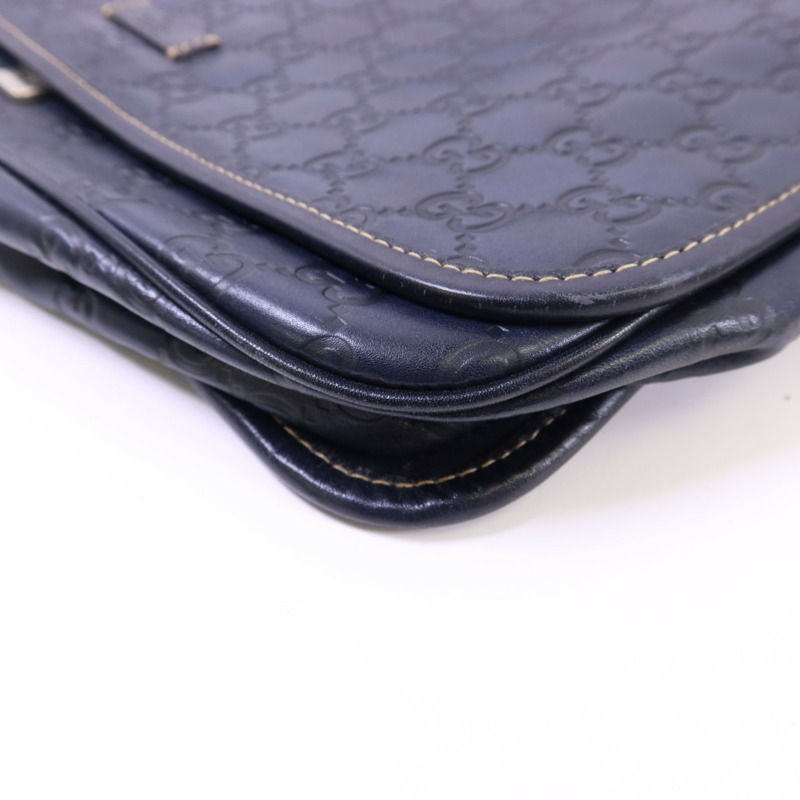 GUCCI 牛皮皮革Messenger Bag銀扣肩背袋-12