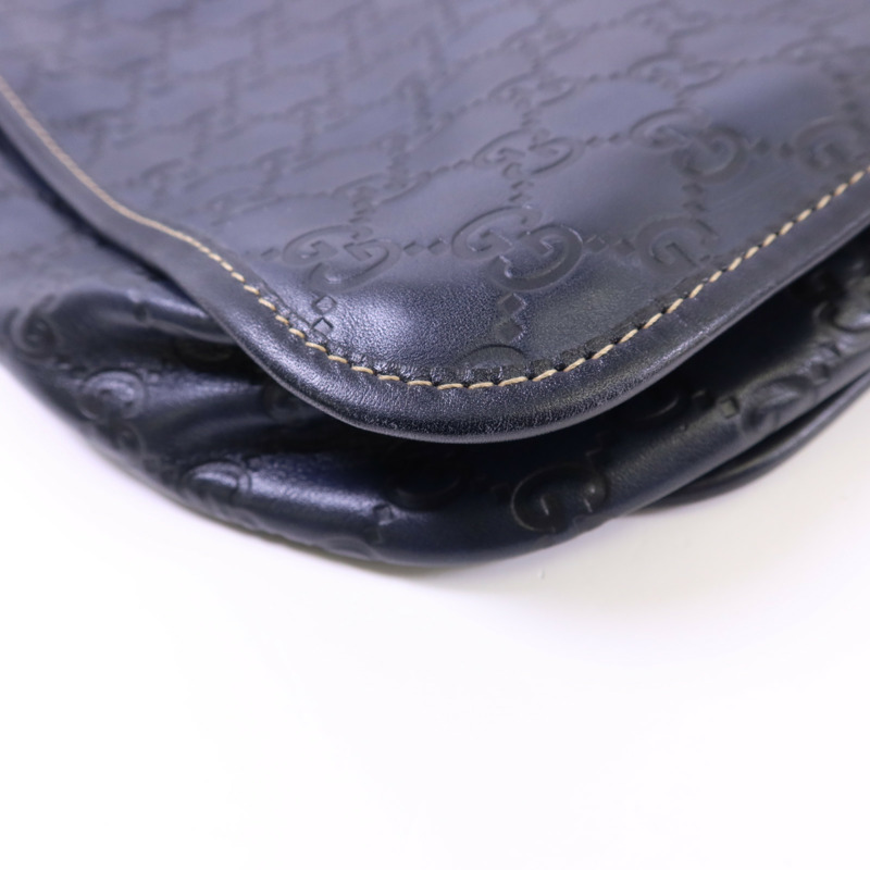 GUCCI 牛皮皮革Messenger Bag銀扣肩背袋-14