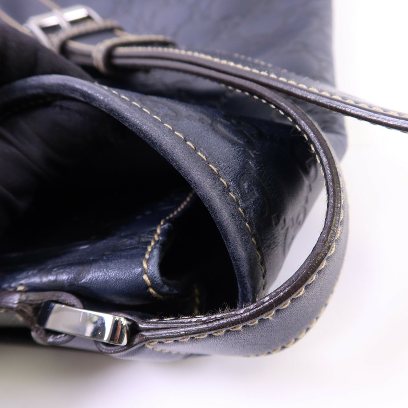 GUCCI 牛皮皮革Messenger Bag銀扣肩背袋-19