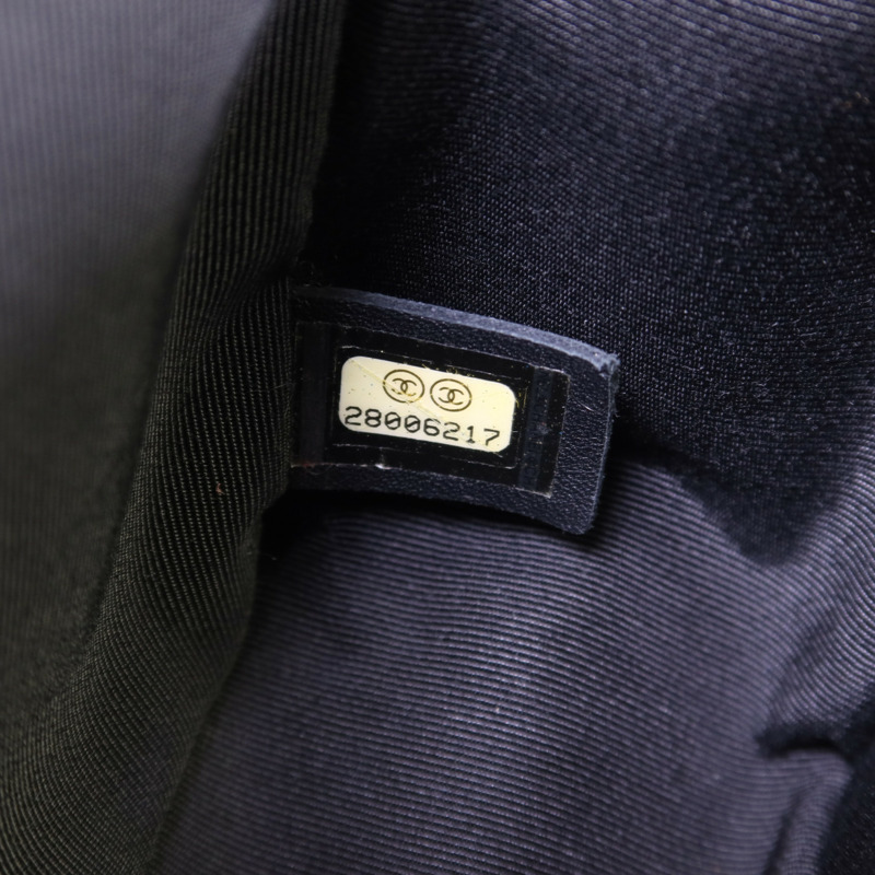 CHANEL 牛皮皮革Boy 25金扣鏈帶肩背袋-8