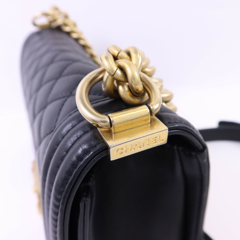 CHANEL 牛皮皮革Boy 25金扣鏈帶肩背袋-10