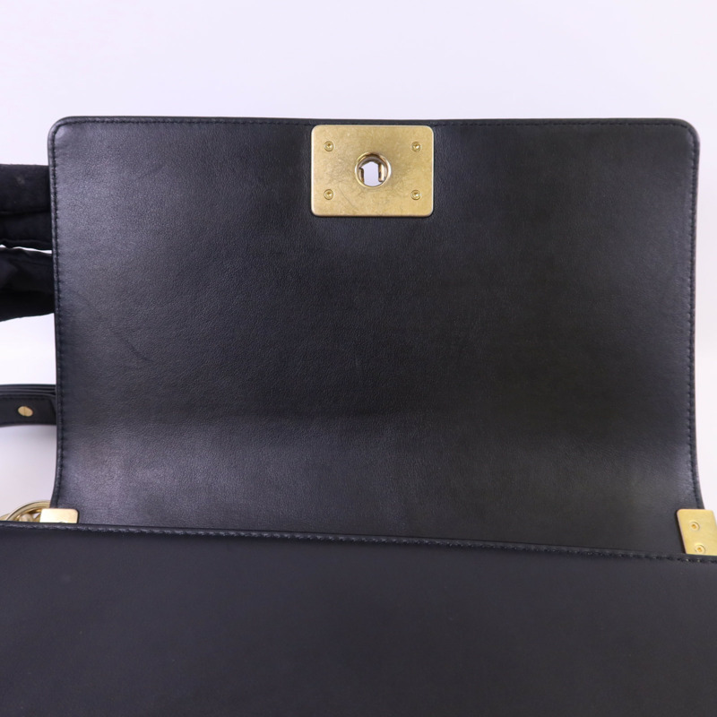 CHANEL 牛皮皮革Boy 25金扣鏈帶肩背袋-16