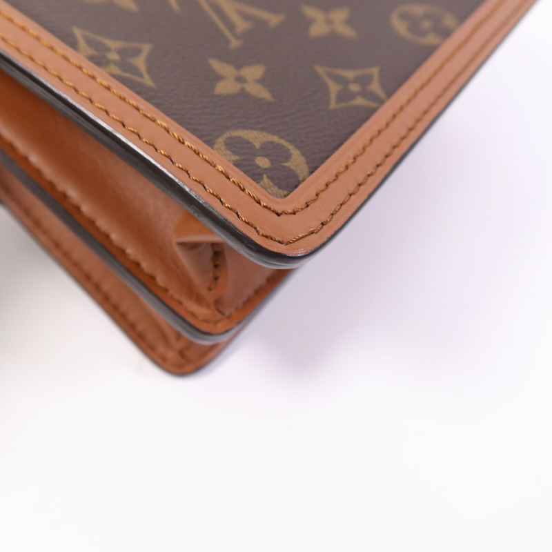 LOUIS VUITTON Monogram Reverse Mini Dauphine金扣肩背袋-11